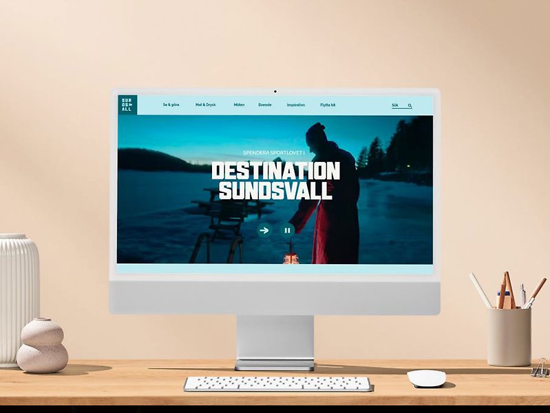 Bild på en dataskärm med Destinations Sundsvall startsida på. 